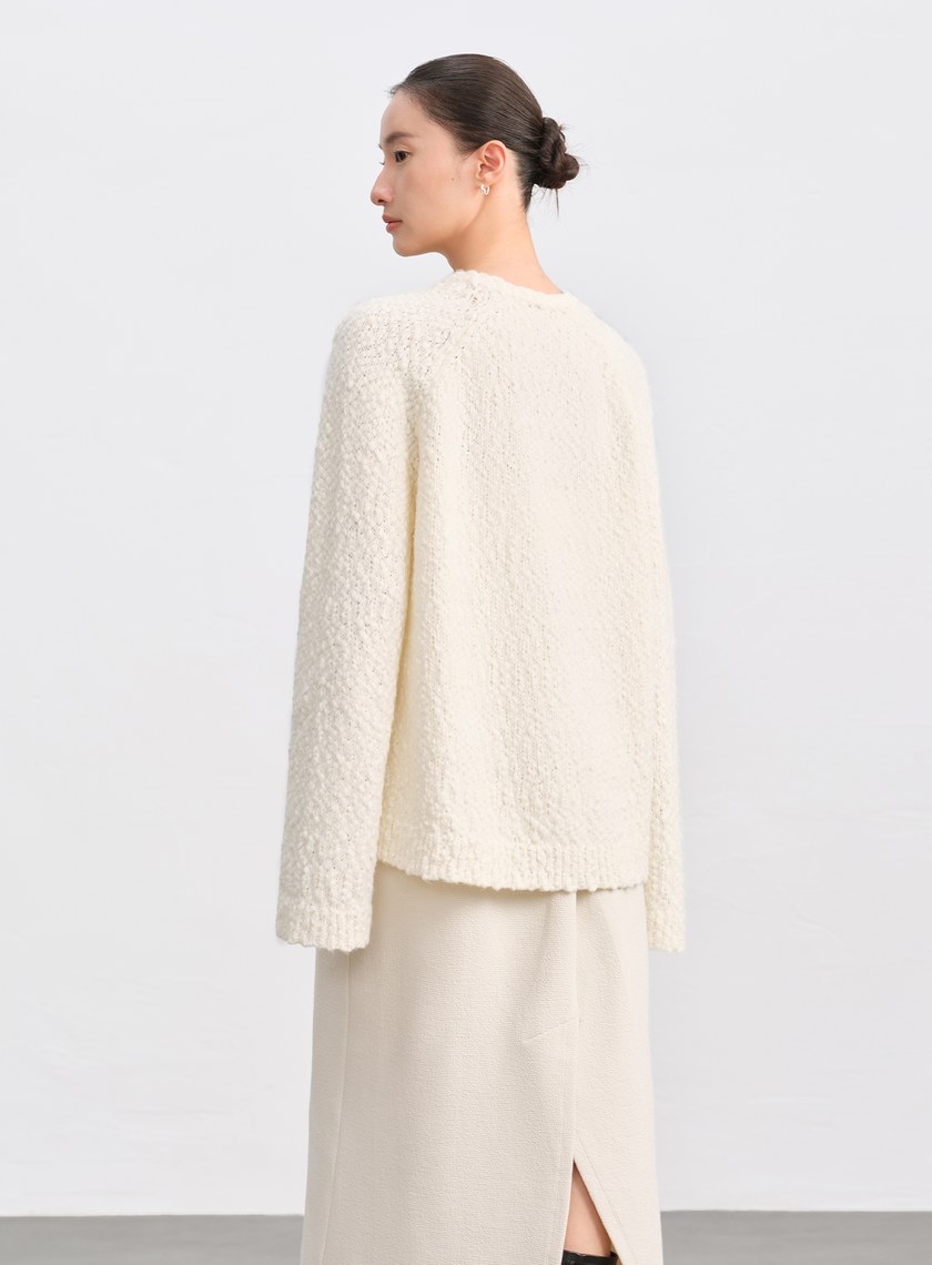 休閒肌理感V領毛衣