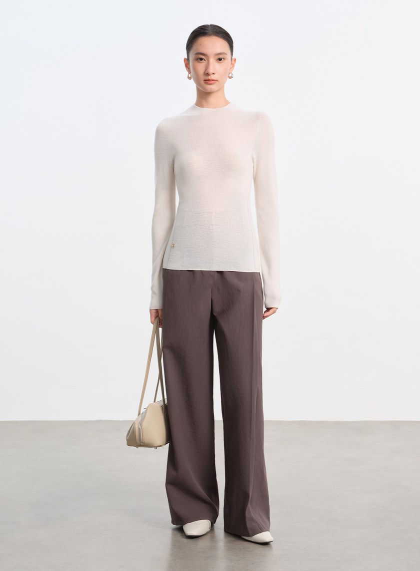 純羊毛半高領針織上衣