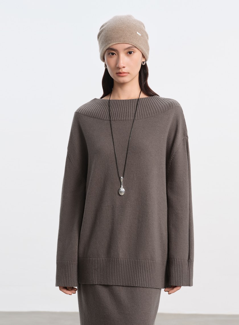 優雅寬領羊毛衫