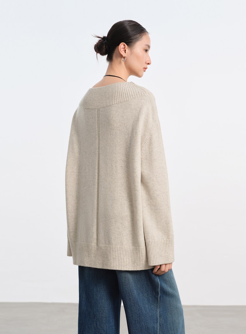 優雅寬領羊毛衫