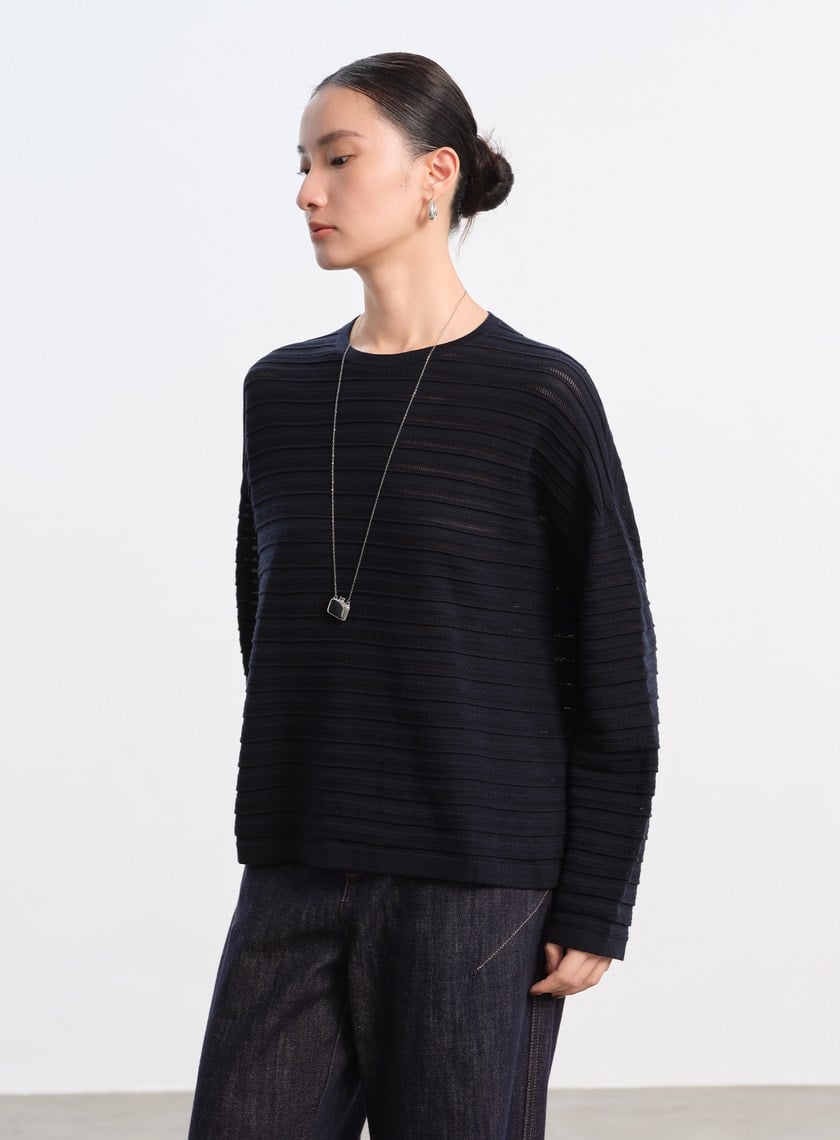 經典坑條羊毛衫