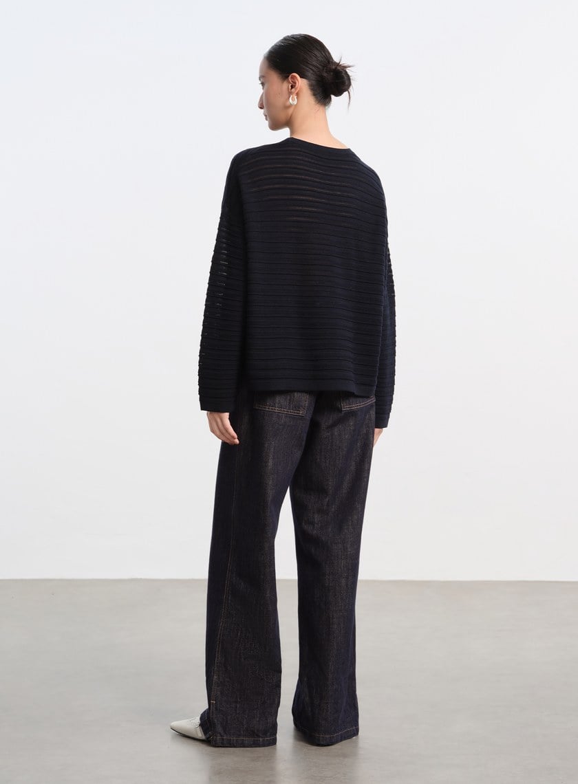 經典坑條羊毛衫