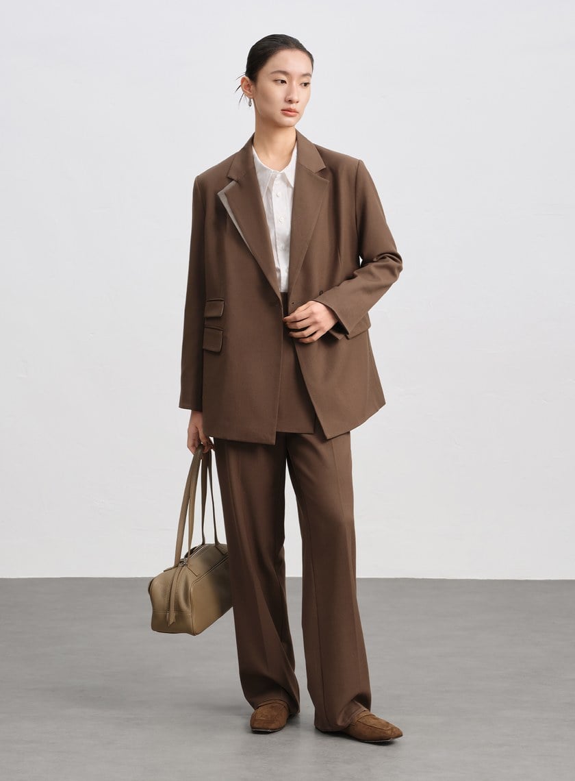 時髦拼接領寬版西裝外套