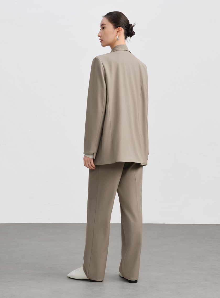 時髦拼接領寬版西裝外套