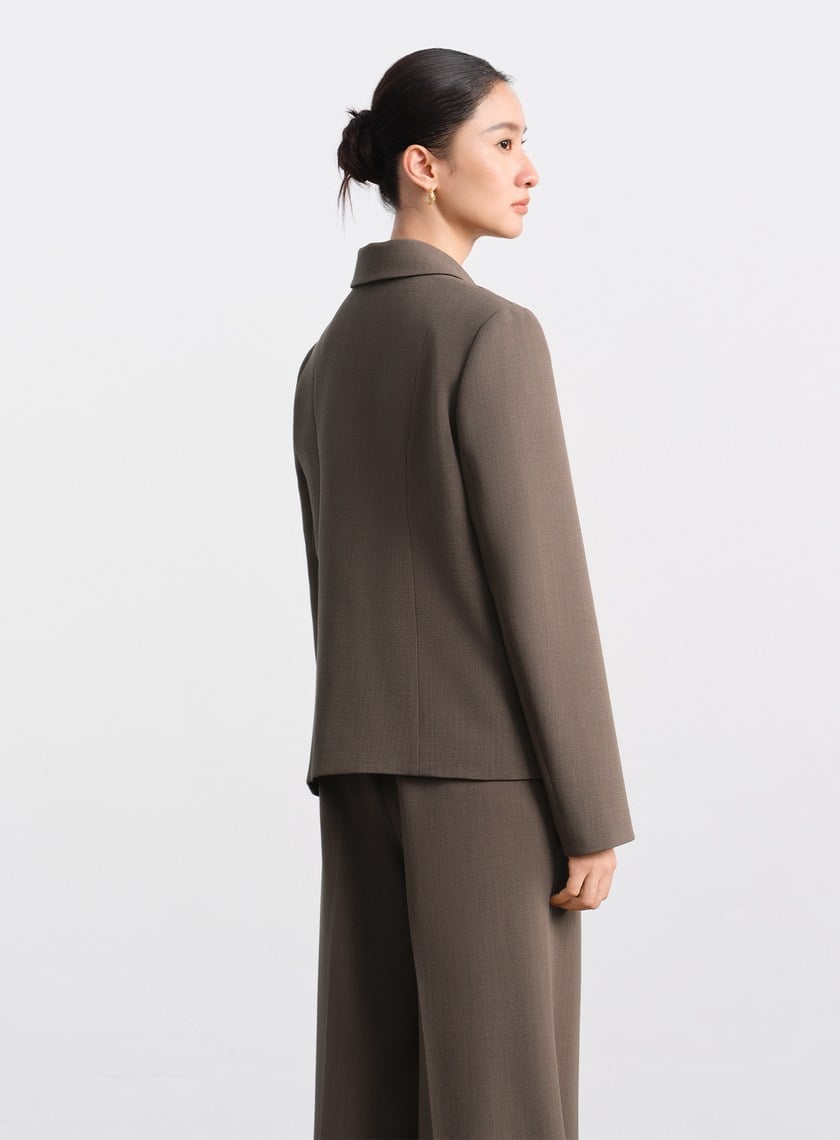 挺廓感不對稱收腰西裝外套