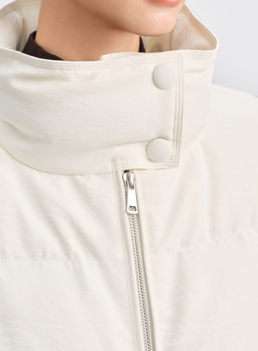 斜紋肌理立領防風夾克