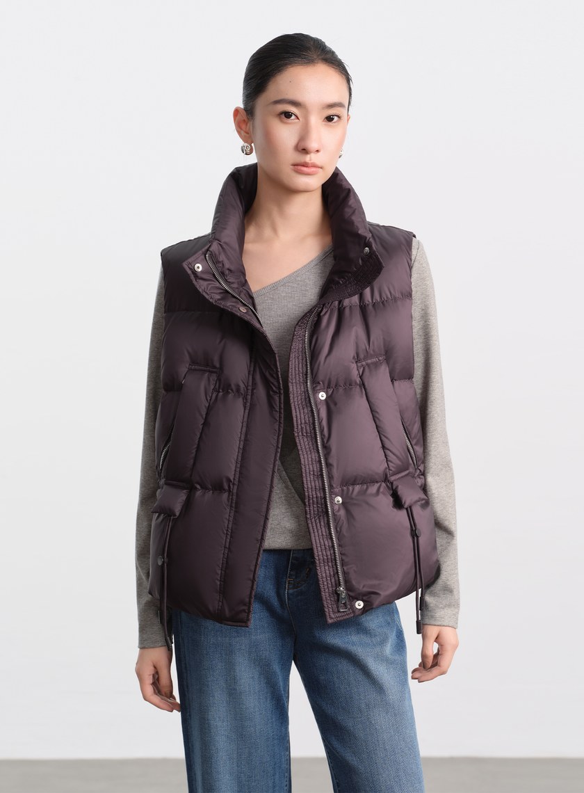 霧面立領輕盈羽絨背心