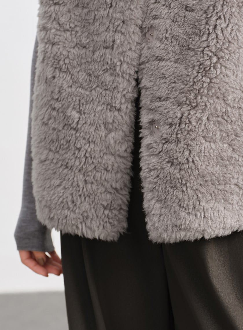 極簡羊毛皮草馬甲