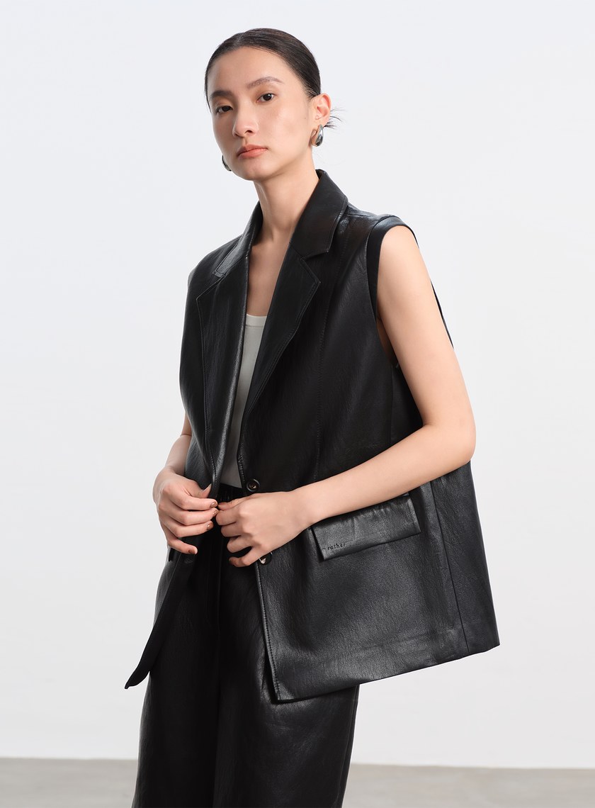 時髦寬版皮革馬甲