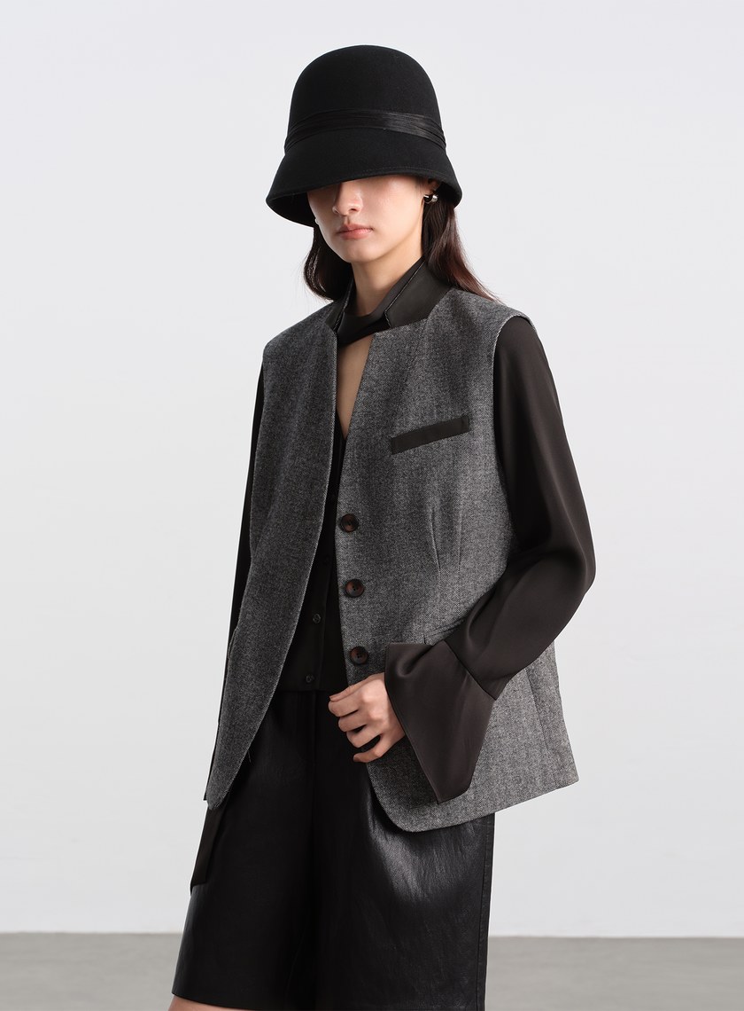 麂皮拼接人字紋立領馬甲