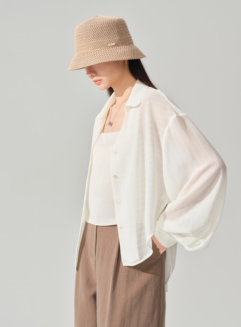 不對稱褶皺燈籠袖襯衫