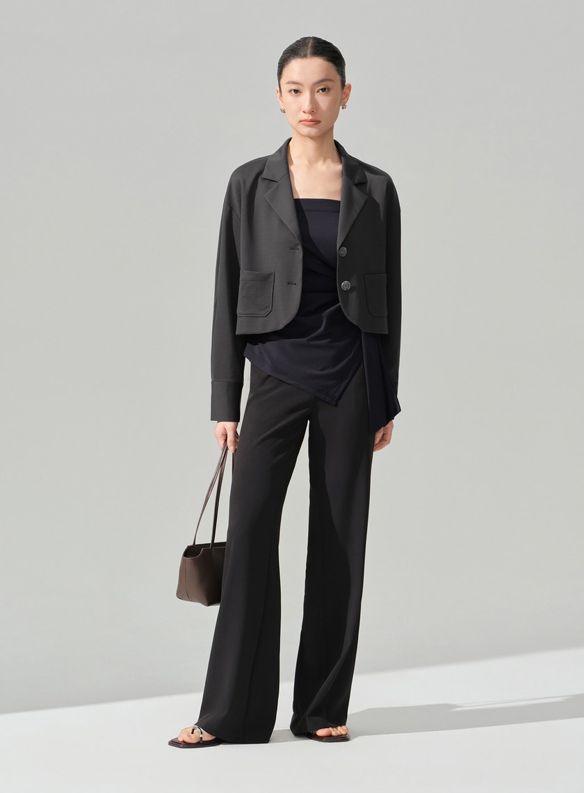 高腰修身微喇叭褲