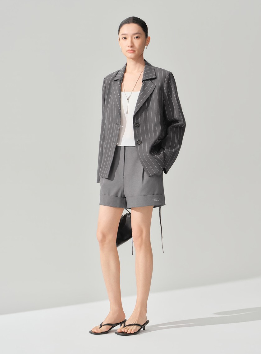 DISNEY｜刺繡捲邊西裝短褲