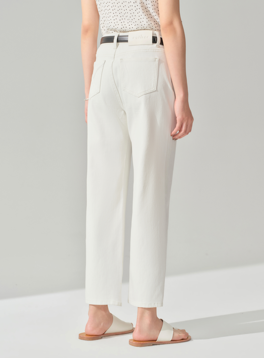 中高腰九分直筒牛仔褲