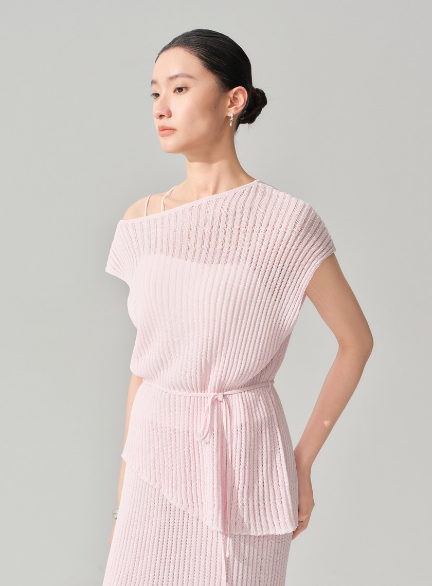 慵懶不對稱斜肩繫帶上衣