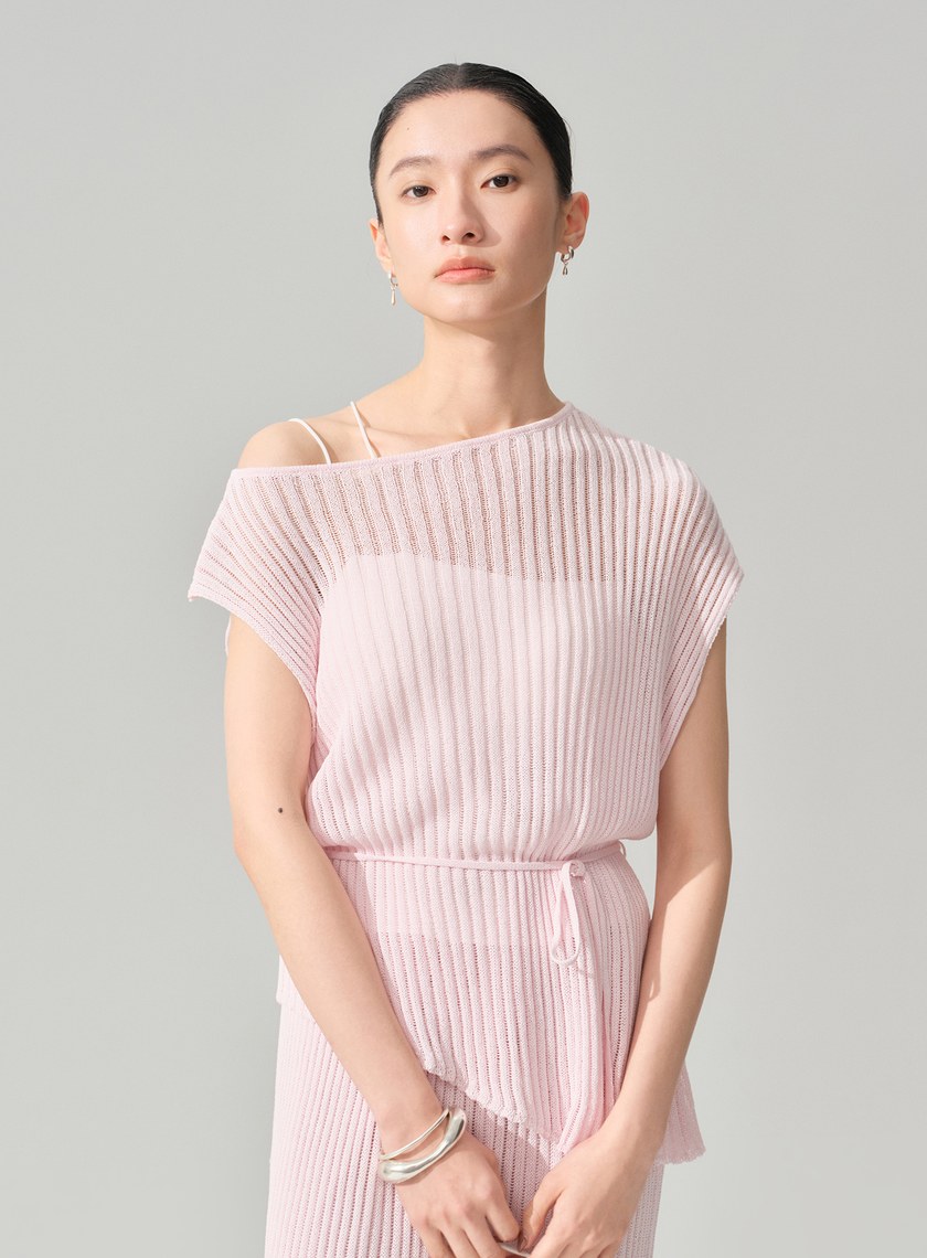 慵懶不對稱斜肩繫帶上衣