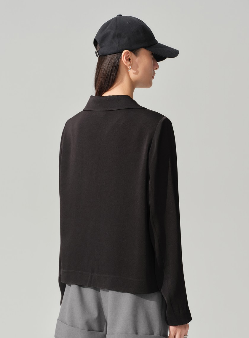 不對稱扣飾短版西裝外套