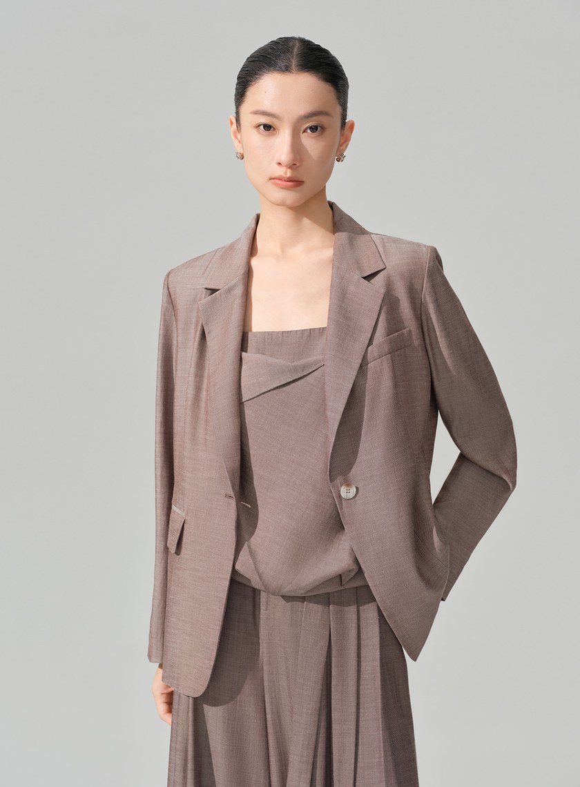 垂墜感不對稱西裝外套