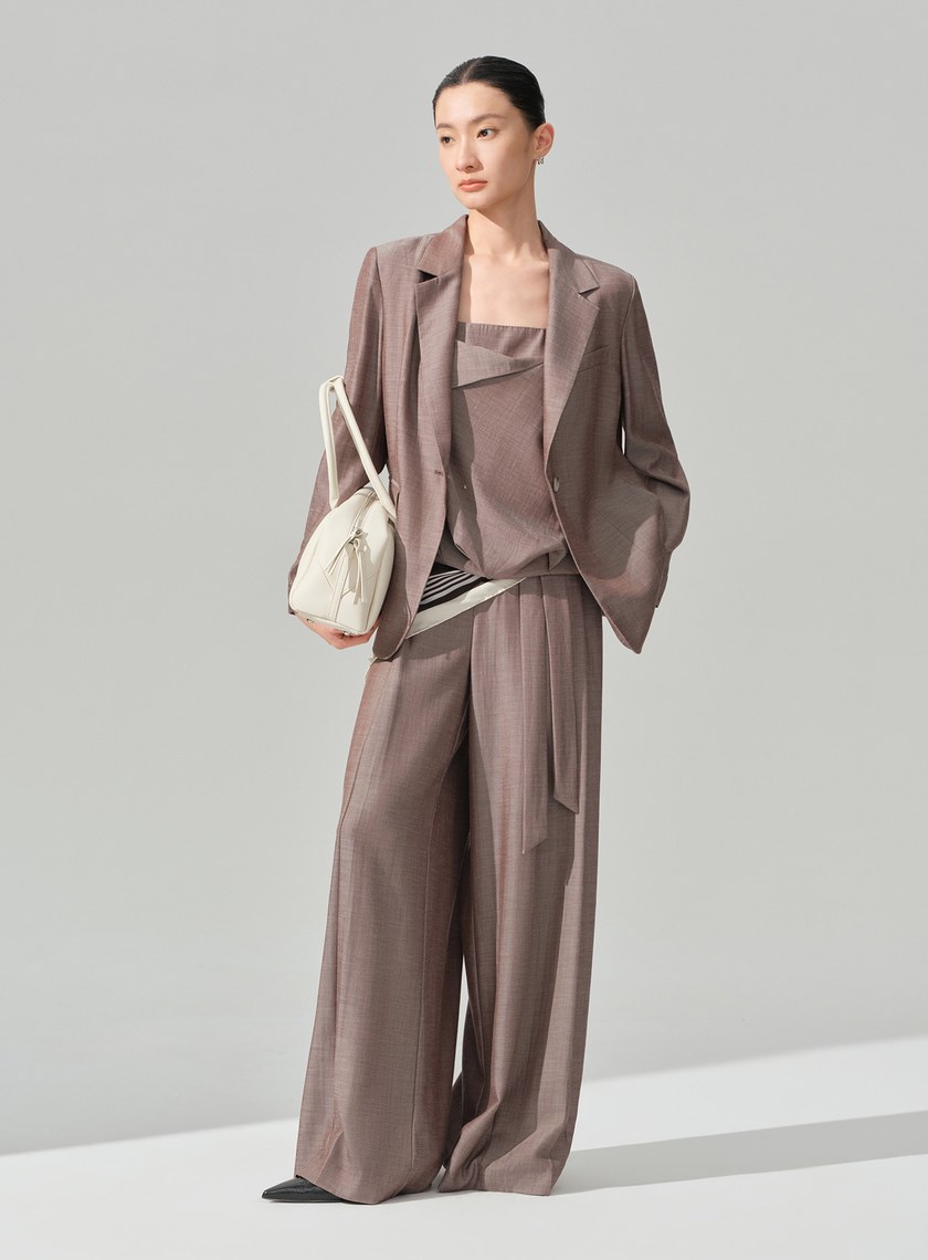 垂墜感不對稱西裝外套