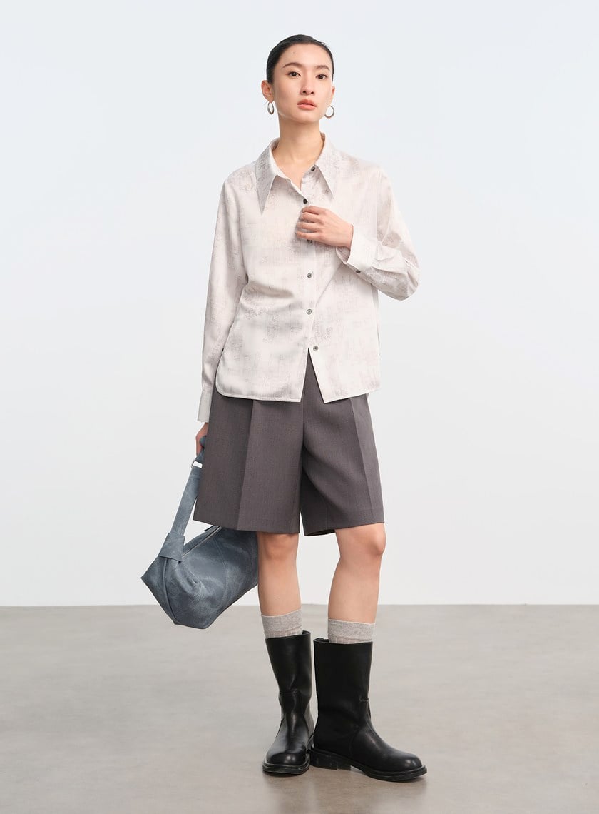 DISNEY｜藝術印花不對稱緞面襯衫