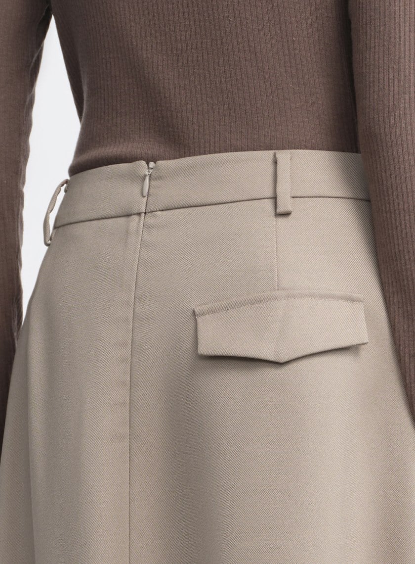 立體不對稱剪裁A字裙