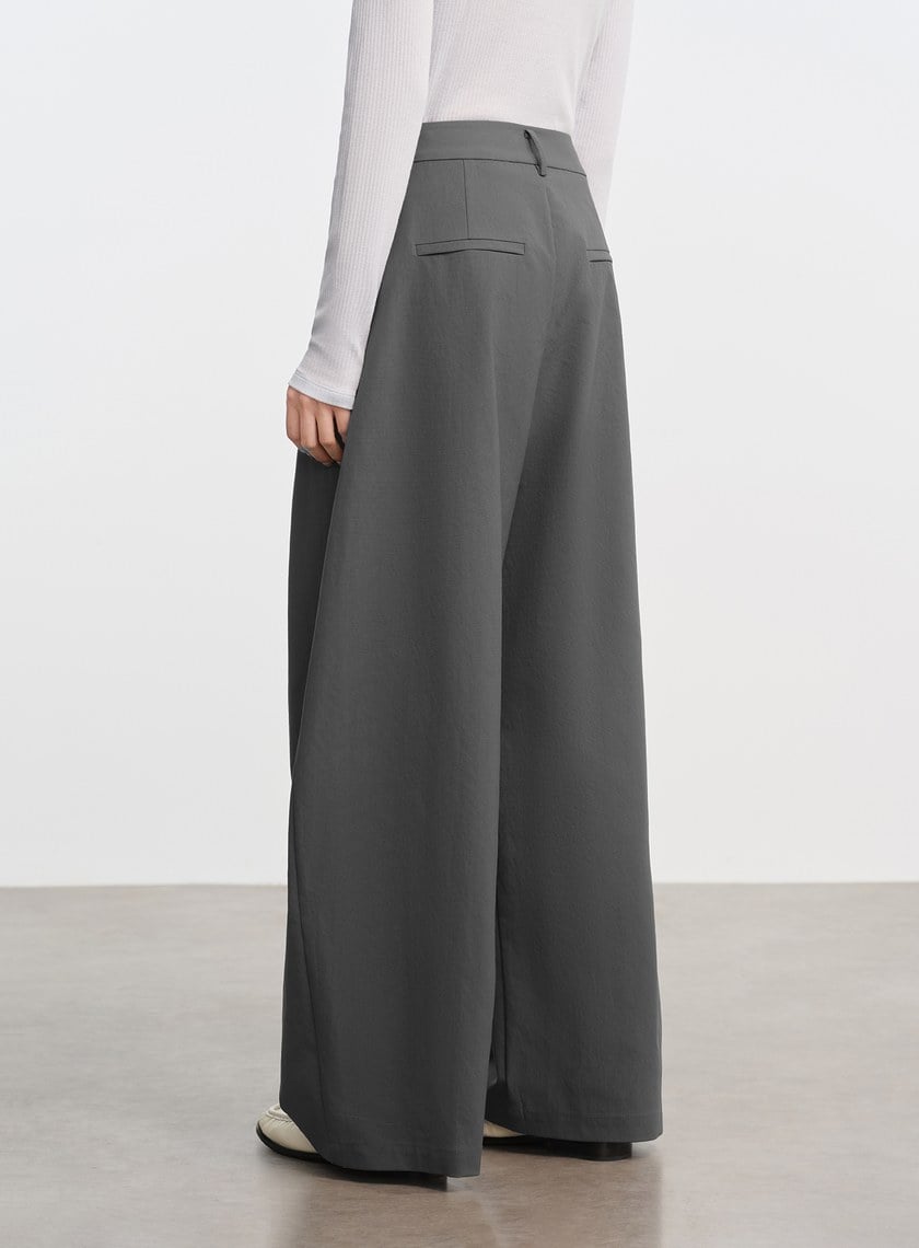 率性廓型彎刀褲