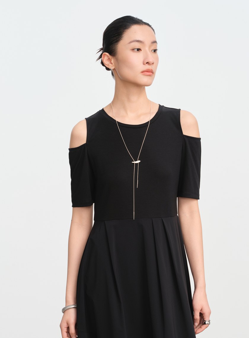 優雅露肩拼接洋裝