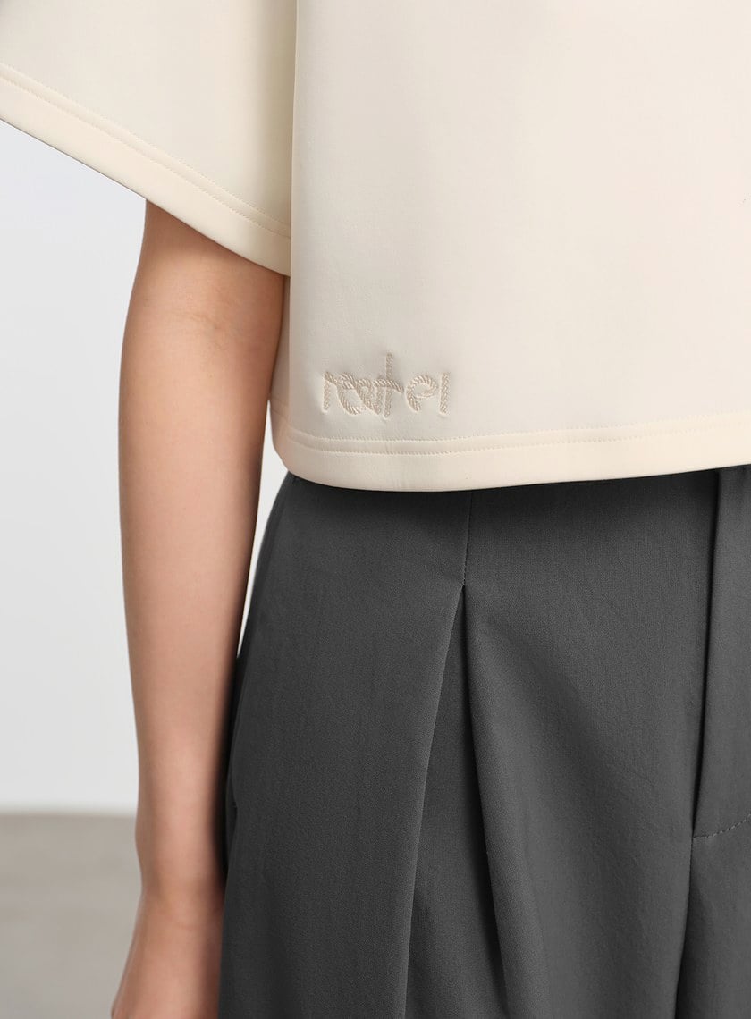 不對稱收腰短版 POLO 上衣