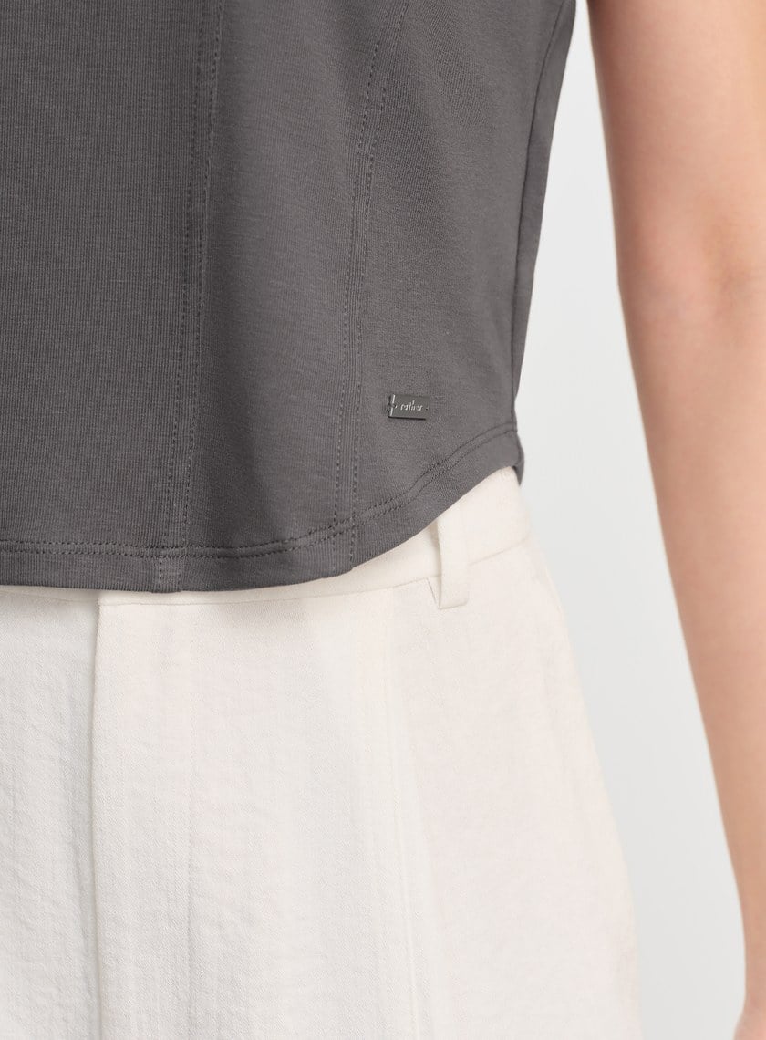 魚骨短版修身上衣