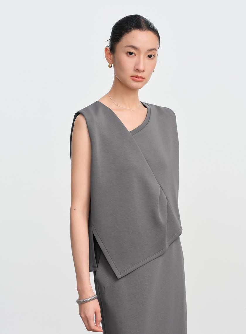 空氣層不對稱下擺無袖上衣