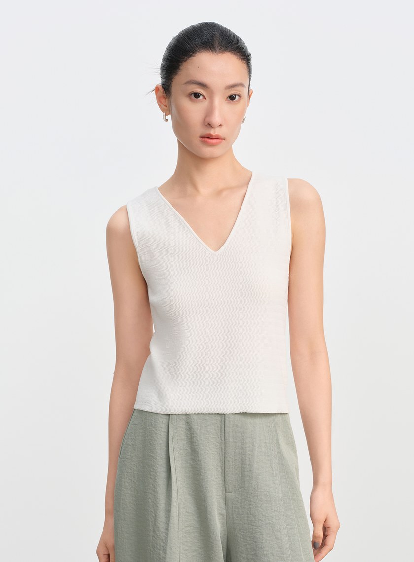 純棉立體緹花V領背心