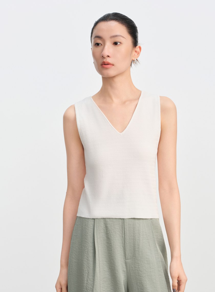 純棉立體緹花V領背心