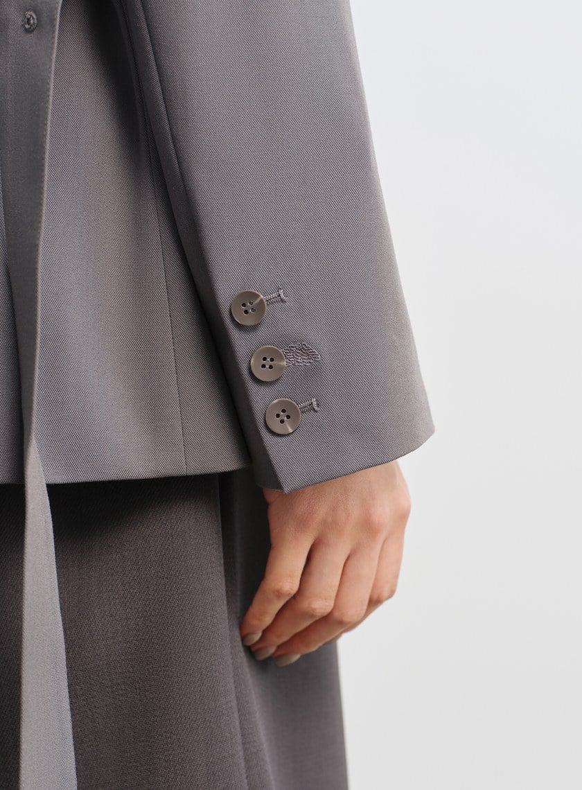 立體剪裁抗皺西裝外套