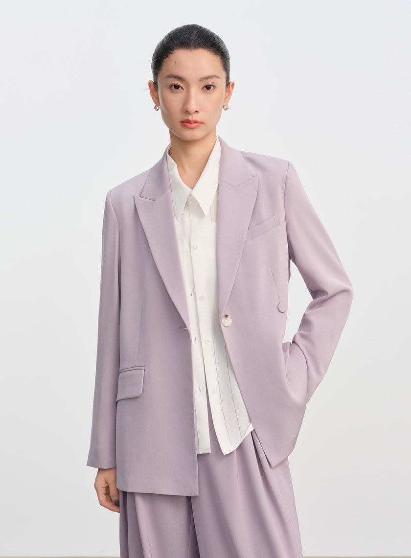 俐落抗皺單扣西裝外套