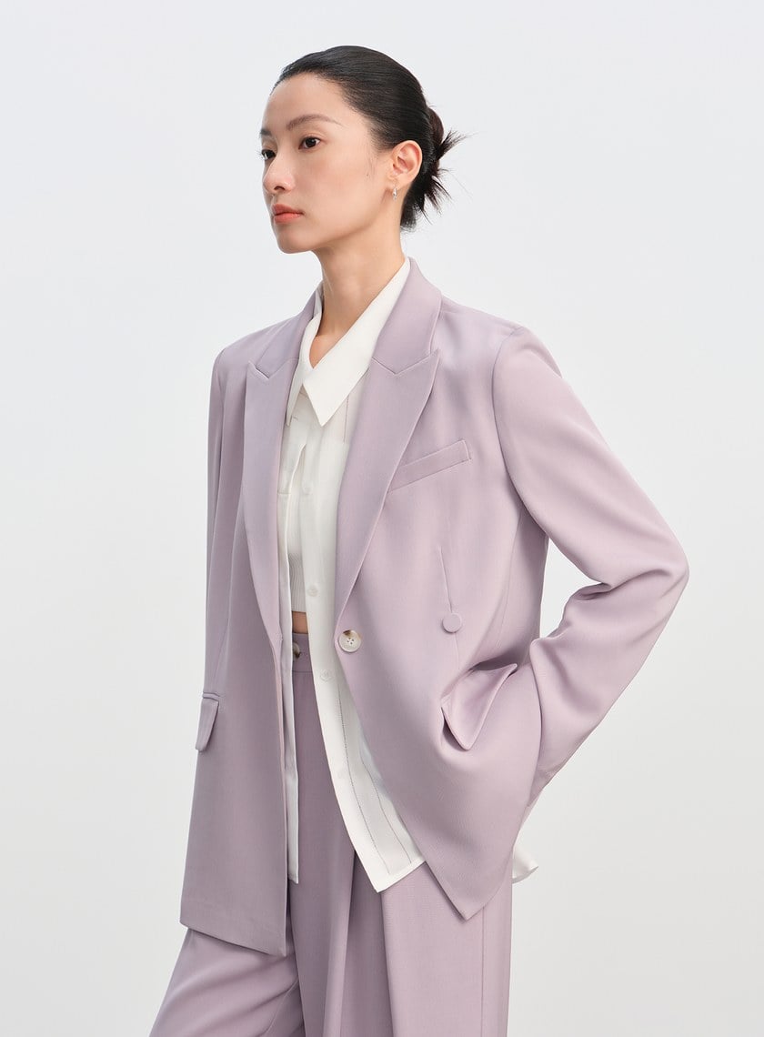 俐落抗皺單扣西裝外套