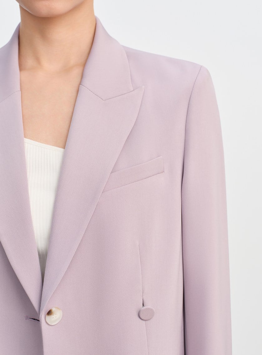 俐落抗皺單扣西裝外套