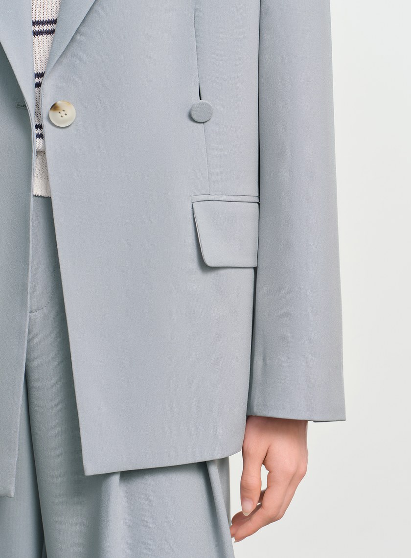 俐落抗皺單扣西裝外套