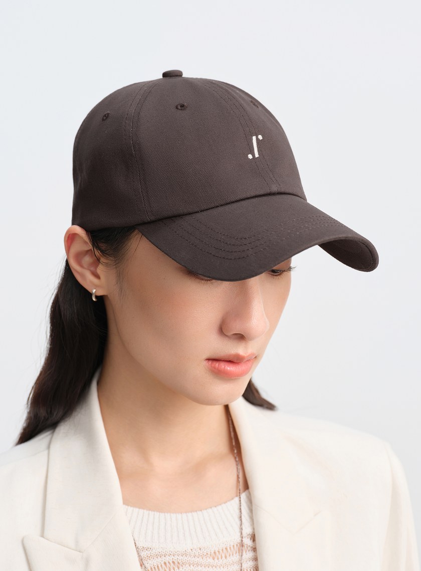 品牌LOGO刺繡棒球帽