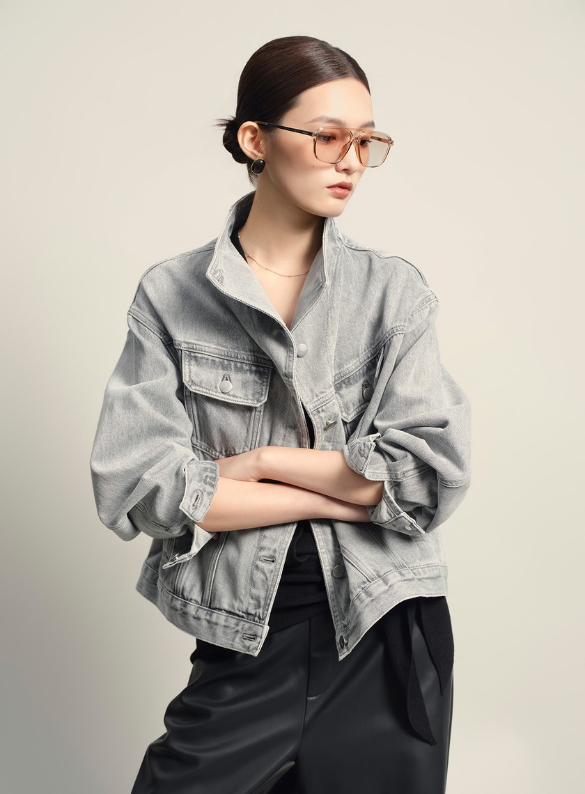 Leland Lee藝術家聯名-刺繡立領復古牛仔外套
