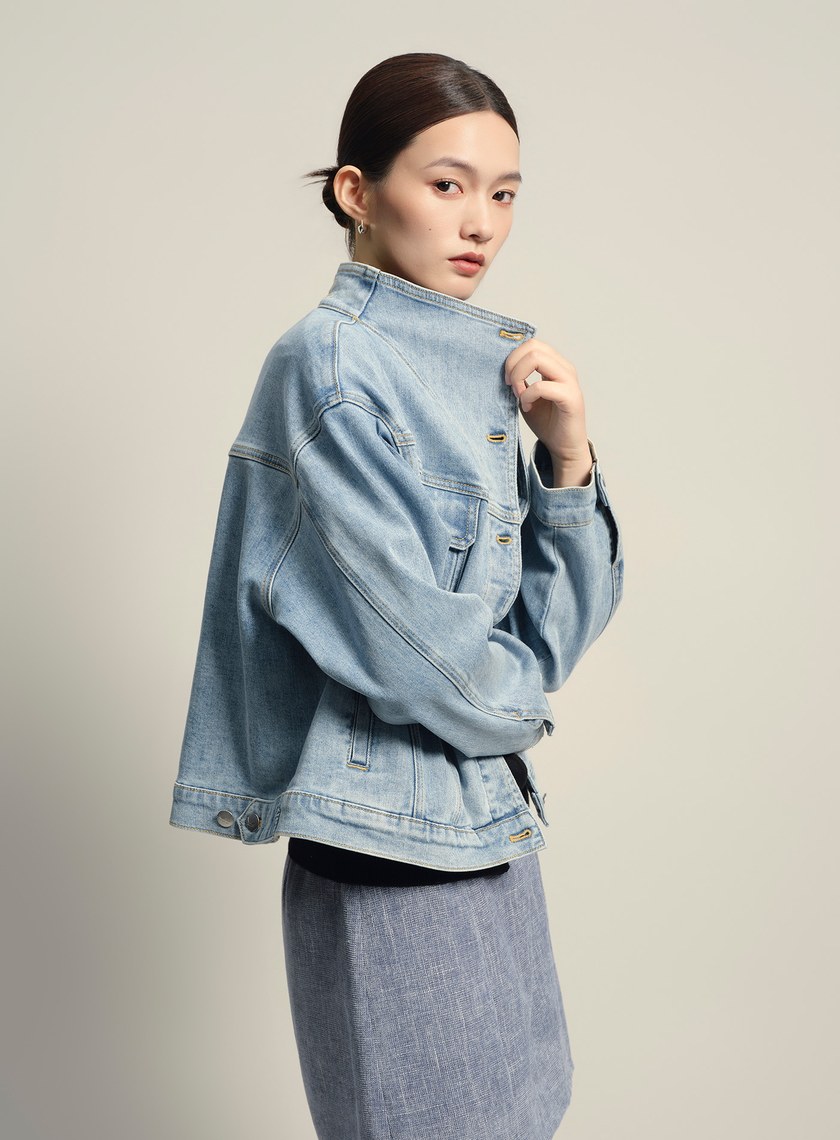 Leland Lee藝術家聯名-刺繡立領復古牛仔外套