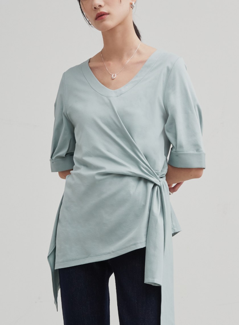 V領不規則剪裁短袖上衣