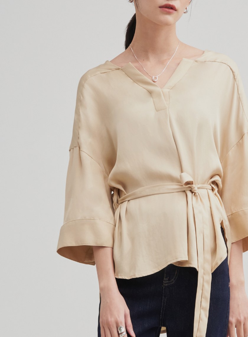 休閒V領寬袖綁帶上衣