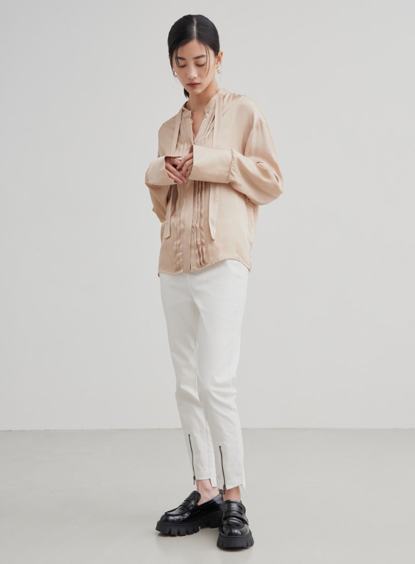 光澤感飄帶打摺襯衫