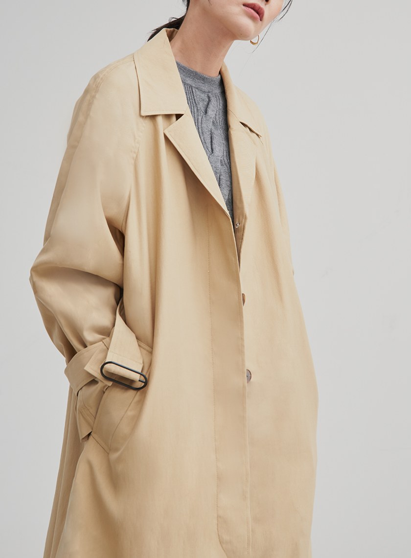 率性輕盈綁帶風衣外套