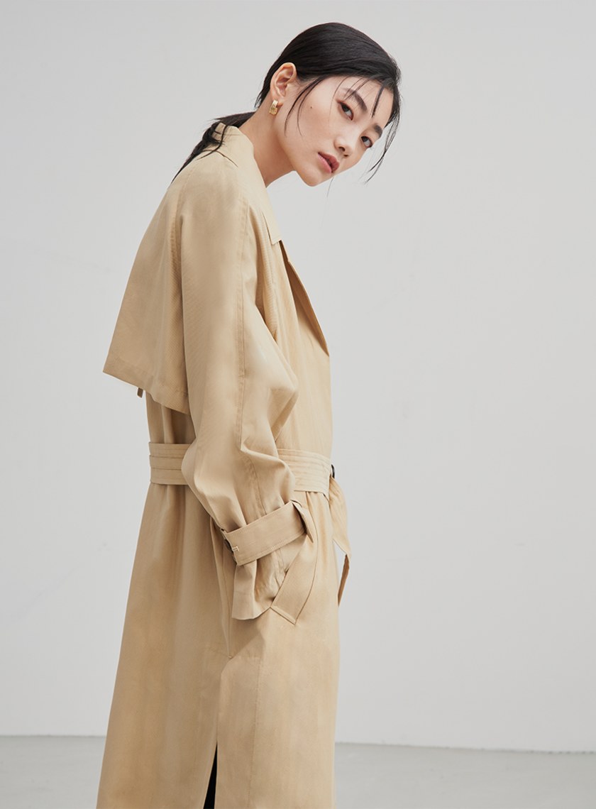 率性輕盈綁帶風衣外套