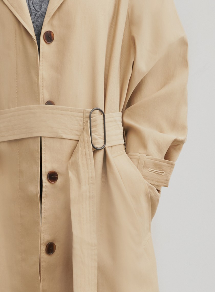 率性輕盈綁帶風衣外套
