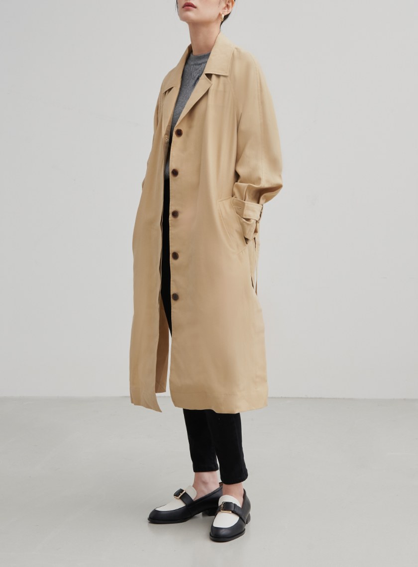 率性輕盈綁帶風衣外套