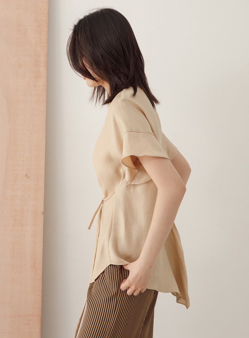 前後兩穿綁帶上衣