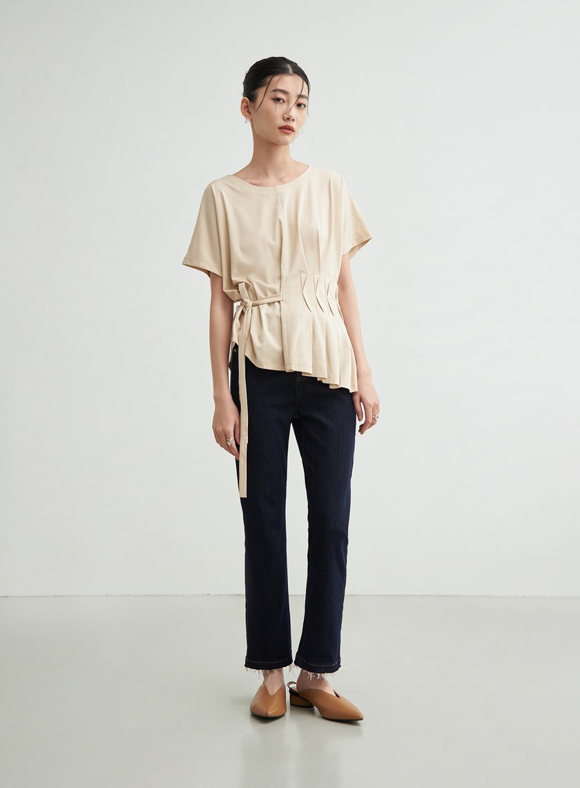 圓領特殊打摺上衣