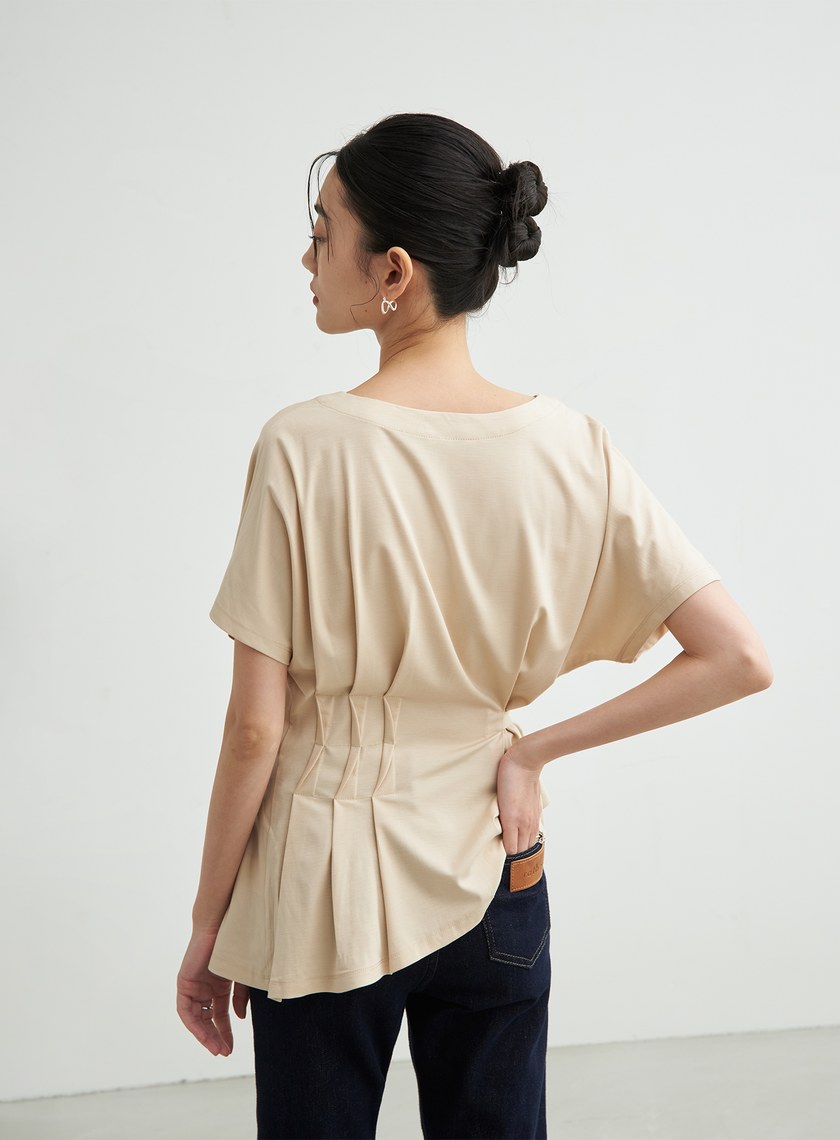 圓領特殊打摺上衣